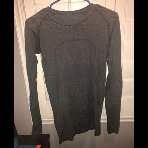 Swiftly Tech Long Sleeve Crew